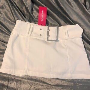 NWT shein white belted skirt